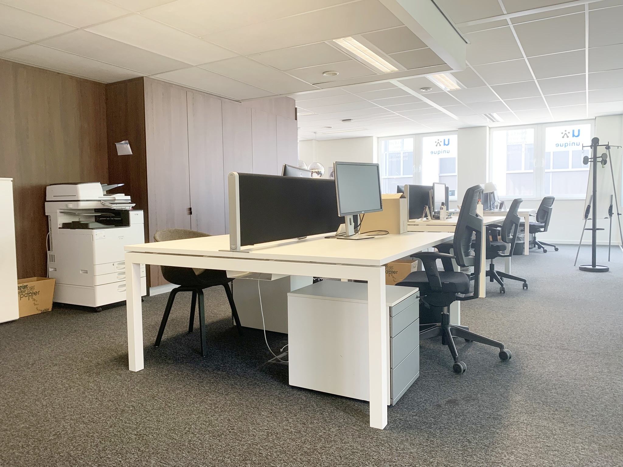 INSTAPKLARE KANTOORRUIMTE MET4 PARKINGS - foto 4