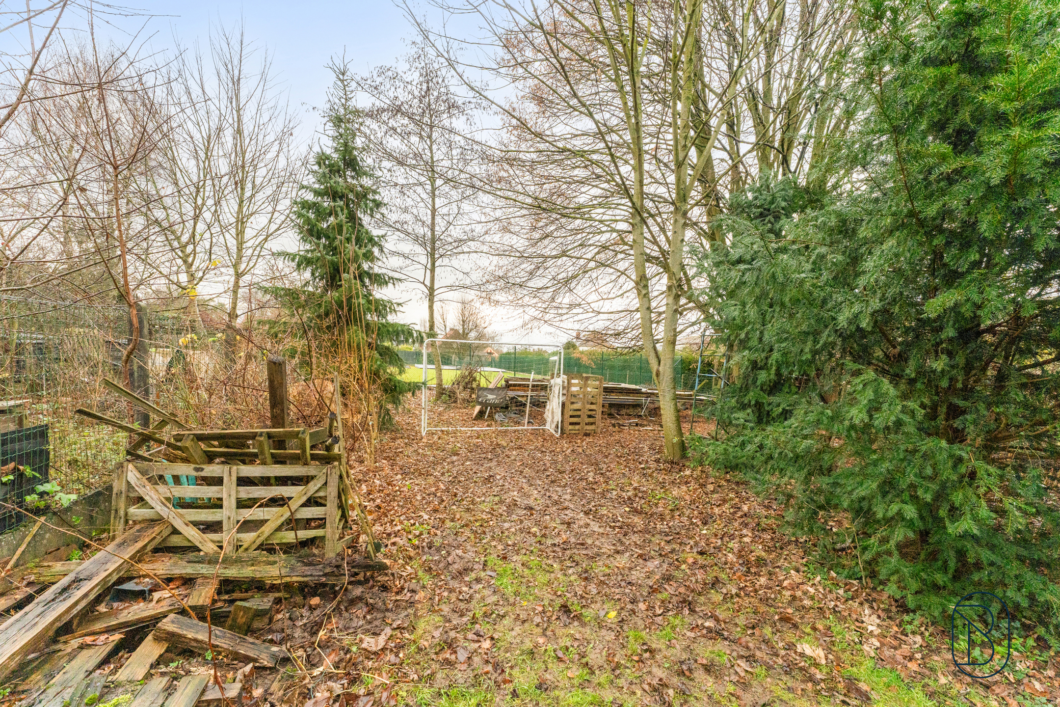 Rustig gelegen woning met 5 slk en grote tuin! - foto 2