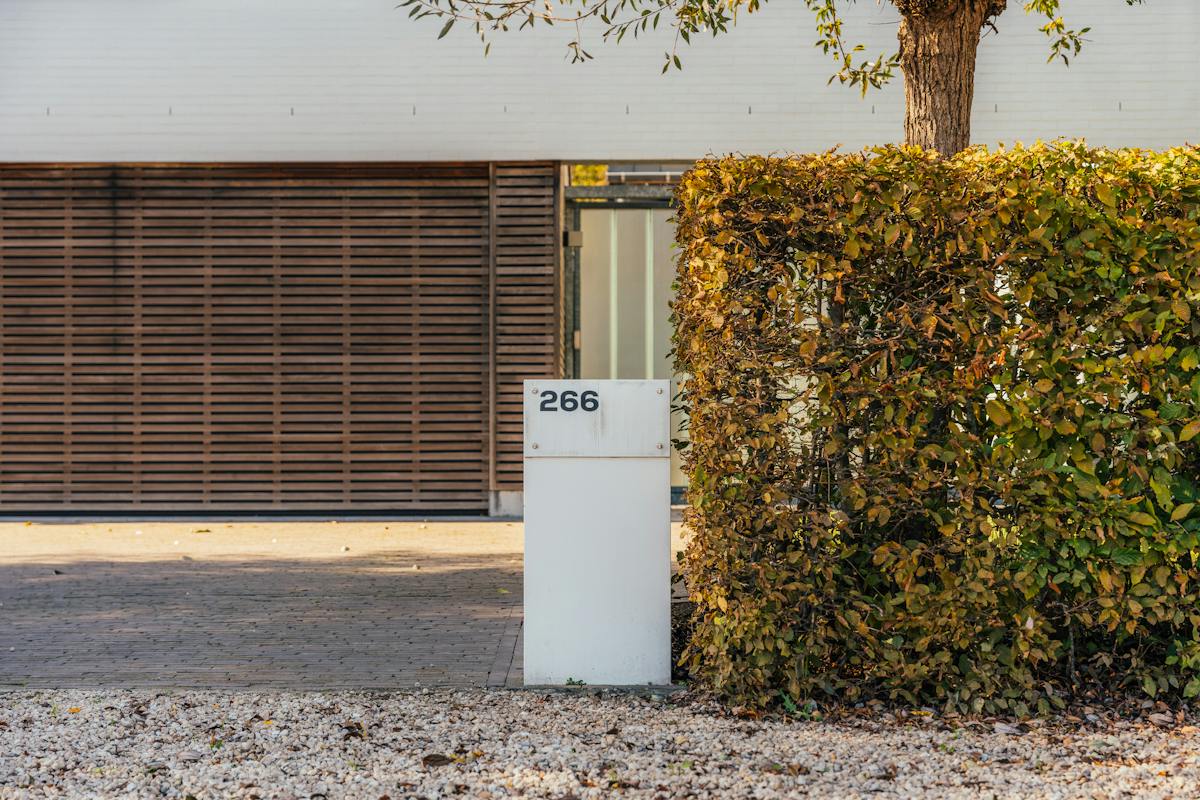 Architecturale villa met prachtige tuin te koop in Torhout - foto 3