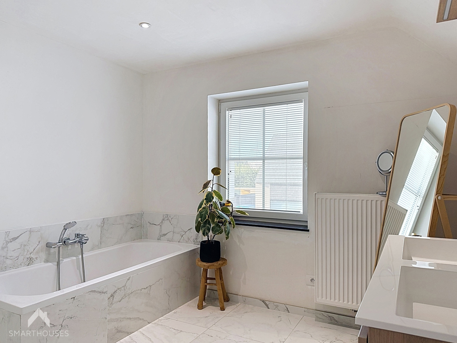 Energiezuinige woning met 3 slpkrs, garage en tuin - foto 4