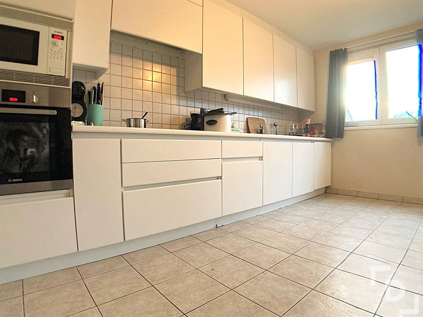 Ruime bel-etage met tuin en 3 slaapkamers. - foto 4
