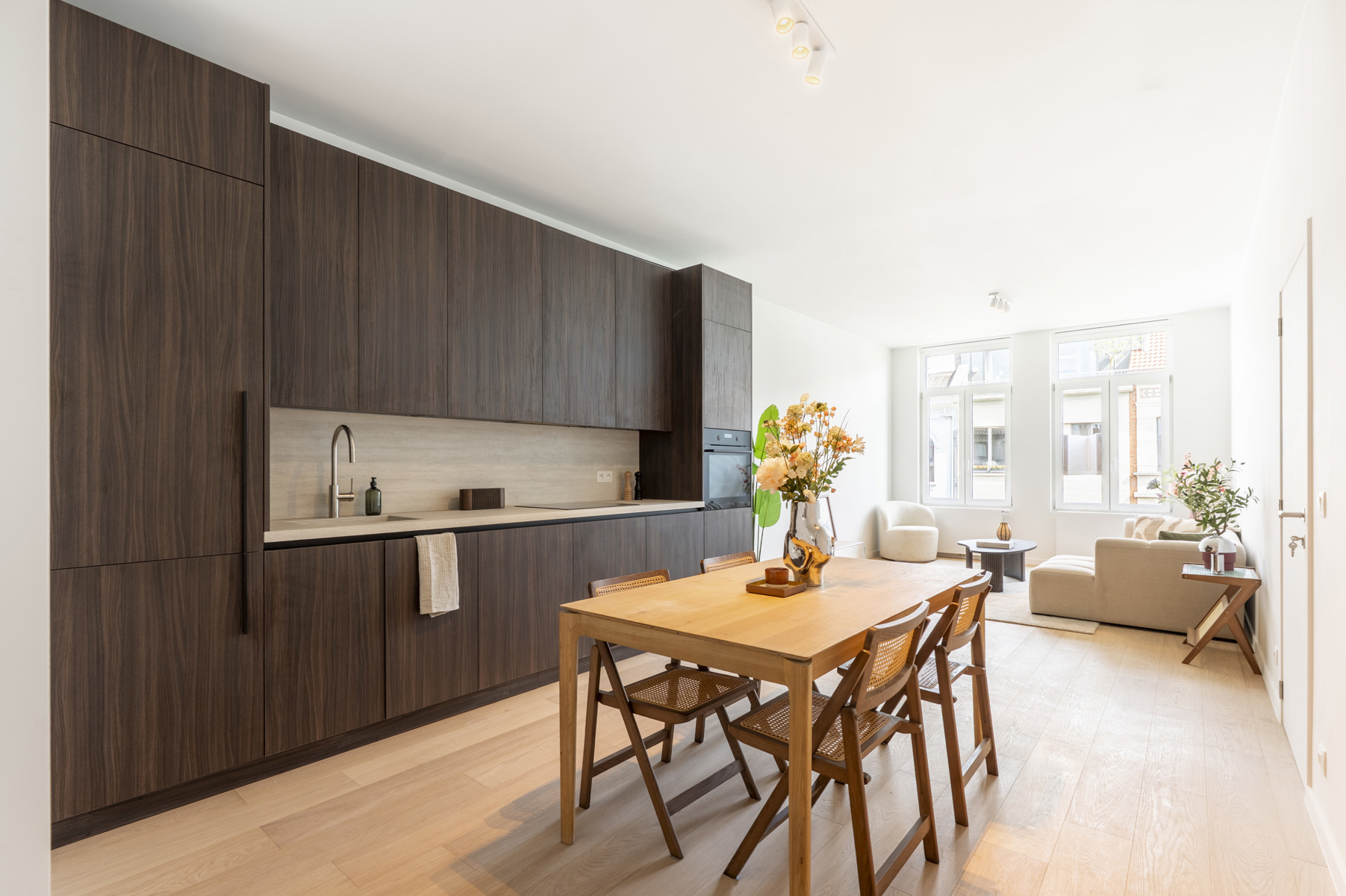 Gerenoveerd appartement met privé terras nabij Marnixplaats - foto 4