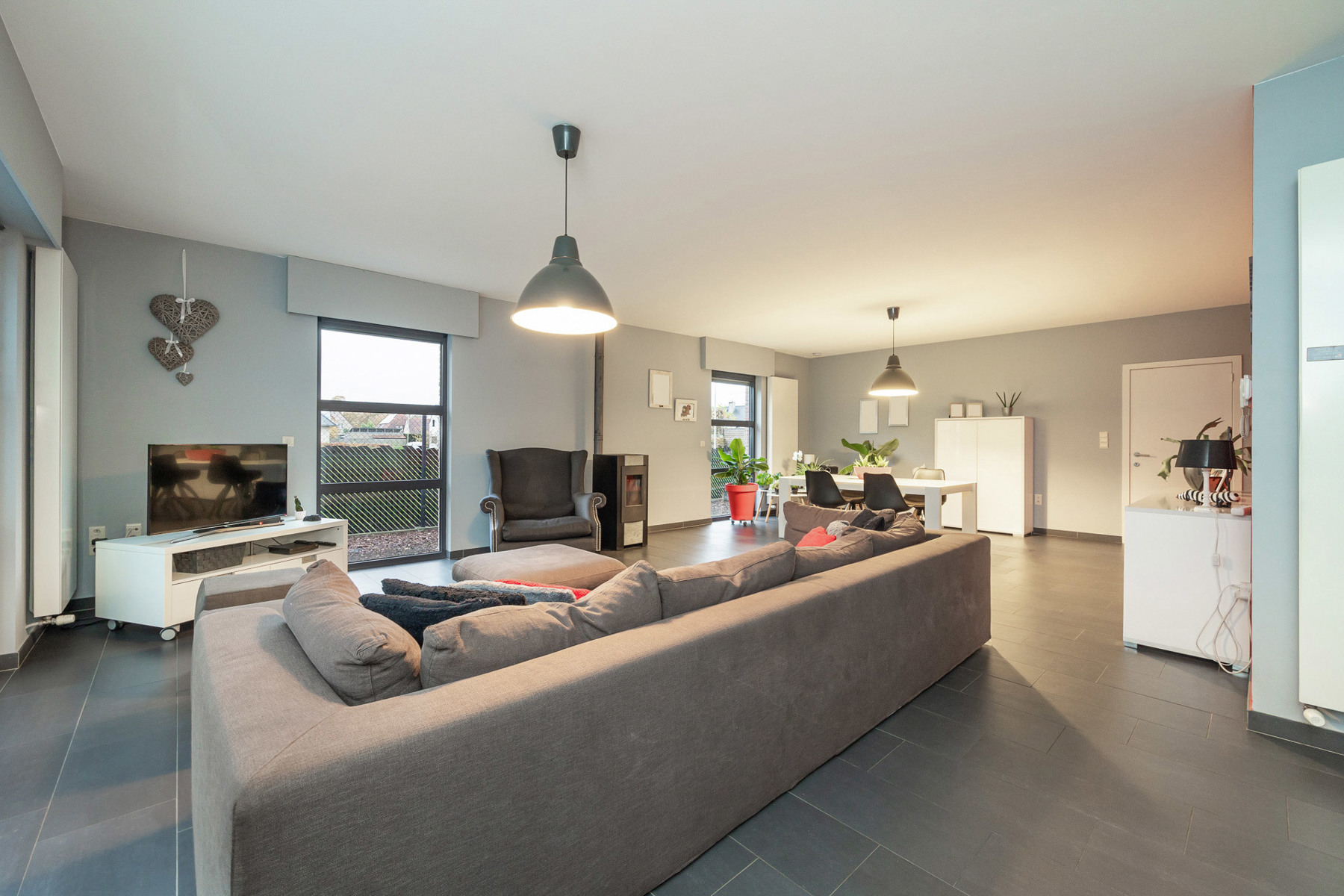 Ruime woning met 6 slaapkamers en optie tot kangoeroewoning  - foto 2