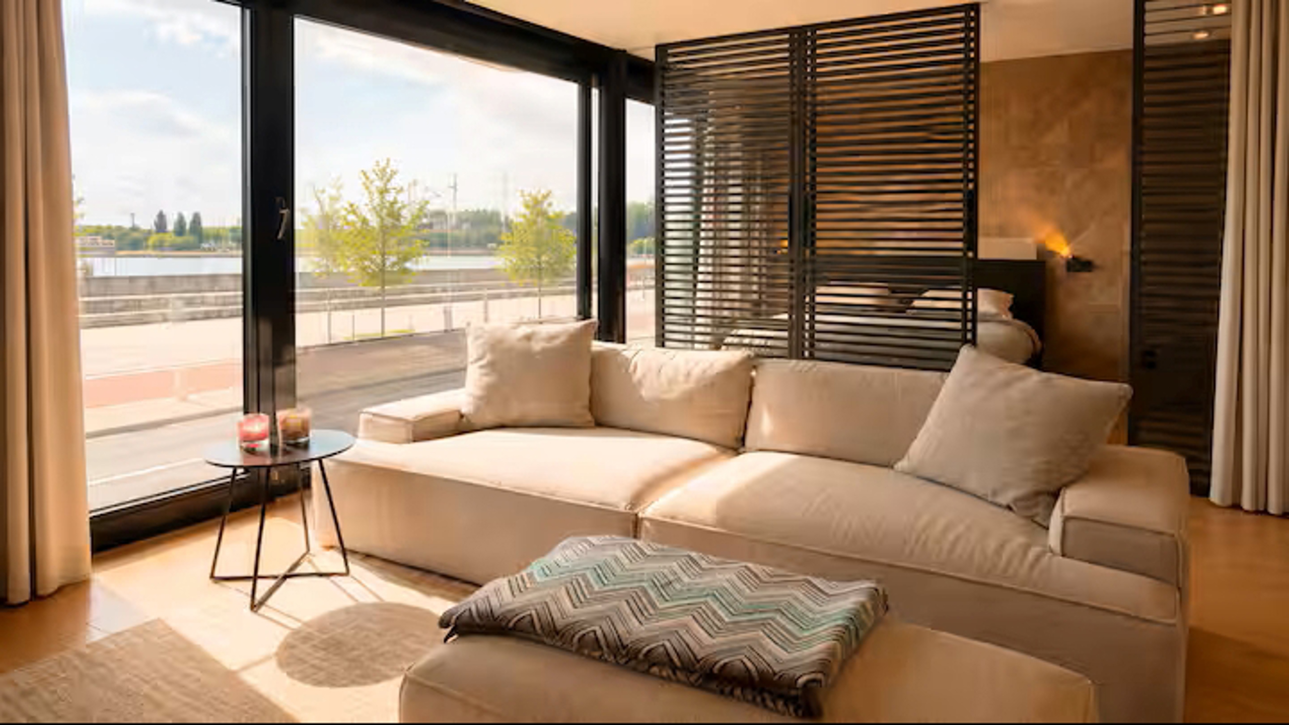 Uniek luxeappartement met zicht op de Schelde. - foto 3