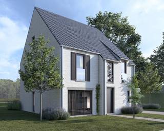 <strong>Villa Grenszicht – Moderne nieuwbouwwoning op een prachtig perceel in Lanaken</strong><br />Bent u op zoek naar een hedendaagse woning waar comfort, energiezuinigheid en stijl perfect samenkomen? Dan is Villa Grenszicht precies wat u zoekt. Deze vrijstaande nieuwbouwwoning met de mogelijkheid tot het creëren van vijf slaapkamers worden gerealiseerd op de Kiezelweg in Lanaken, op een ruim en aantrekkelijk perceel.<br /><br /><strong>Gunstig wonen op een strategische ligging</strong><br />De Kiezelweg bevindt zich in een aangename en groene omgeving aan de rand van Lanaken. Dankzij de nabijheid van belangrijke verbindingswegen bereikt u vlot Maastricht, Bilzen en het centrum van Lanaken. Natuur, wandel- en fietsroutes liggen in de onmiddellijke omgeving, terwijl winkels, scholen en andere voorzieningen zich op korte rijafstand bevinden. <br /><br /><strong>Eigentijds ontwerp &amp; hoogwaardige afwerking</strong><br />De woning wordt ontworpen met oog voor detail, kwaliteit en duurzaamheid. De moderne architectuur en doordachte indeling zorgt voor een lichtrijke leefruimte met open keuken en grote raampartijen die uitgeven op de tuin. Hier geniet u optimaal van zonlicht, privacy en een aangename woonbeleving.<br /><br />Binnenin wordt gewerkt met hoogwaardige materialen en een stijlvolle basisafwerking. Bovendien krijgt u de mogelijkheid om uw woning verder te personaliseren volgens uw eigen smaak en wensen, van vloeren tot keuken en badkamer.<br /><br /><strong>Energiezuinig &amp; klaar voor de toekomst</strong><br />Dankzij de laatste normen en technieken zal deze woning bijzonder energiezuinig zijn. Dat vertaalt zich in lage energiekosten en een hoog wooncomfort, dankzij onder andere:<br />- Warmtepomp met vloerverwarming<br />- Ventilatiesysteem D<br /><br />Optioneel kunnen zonnepanelen worden geplaatst tegen meerprijs, wat de energiezuinigheid van de woning nog verder verhoogt.<br />Een slimme en duurzame investering met het oog op de toekomst.<br /><br /><strong>Doordachte indeling voor elke levensstijl</strong><br /><strong>- Gelijkvloers:</strong> inkomhal met apart toilet, bureauruimte, lichtrijke woonkamer met open keuken en een praktische berging<br />- <strong>Verdieping:</strong> overloop, drie ruime slaapkamers, dressing, moderne badkamer en apart toilet<br />- <strong>Zolder:</strong> zolderruimte (mogelijk in te richten als vierde en vijfde slaapkamer of multifunctionele ruimte zoals thuiskantoor, hobbykamer, logeerkamer of speelruimte) en technische ruimte<br />- <strong>Buiten: </strong>tuin met mogelijkheid tot aanleg van een terras en plaatsing van een carport tegen meerprijs<br /><br /><strong>Belangrijkste troeven</strong><br />- Zeer energiezuinig wonen <br />- Hoogwaardige afwerking met personalisatiemogelijkheden<br />- Rustige ligging met vlotte verbinding tussen Maastricht en Bilzen<br /><br /><strong>Prijs (excl. kosten): </strong><br />Vanaf 499.000,00 EUR<br /><em>(De vermelde prijzen zijn exclusief alle koperskosten en eventuele persoonlijke voorkeuren in materialen!) </em><br /><br />Of u nu een gezin, een koppel of alleenstaand b<span>ent: Villa grenszicht bi</span>edt ruimte, comfort en duurzaamheid op een uitstekende locatie. Ontdek deze unieke woonkans zelf!<br /><br /><em><span>- Oplevering voorzien in mei 2027 - </span></em><br /><br />Wenst u graag meer informatie of een vrijblijvende afspraak bij ons op kantoor? Contacteer ons gerust via <span><strong>+32 (0)89 23 44 22</strong></span> of mail naar <span><strong>info@immoverslegers.be</strong></span>!