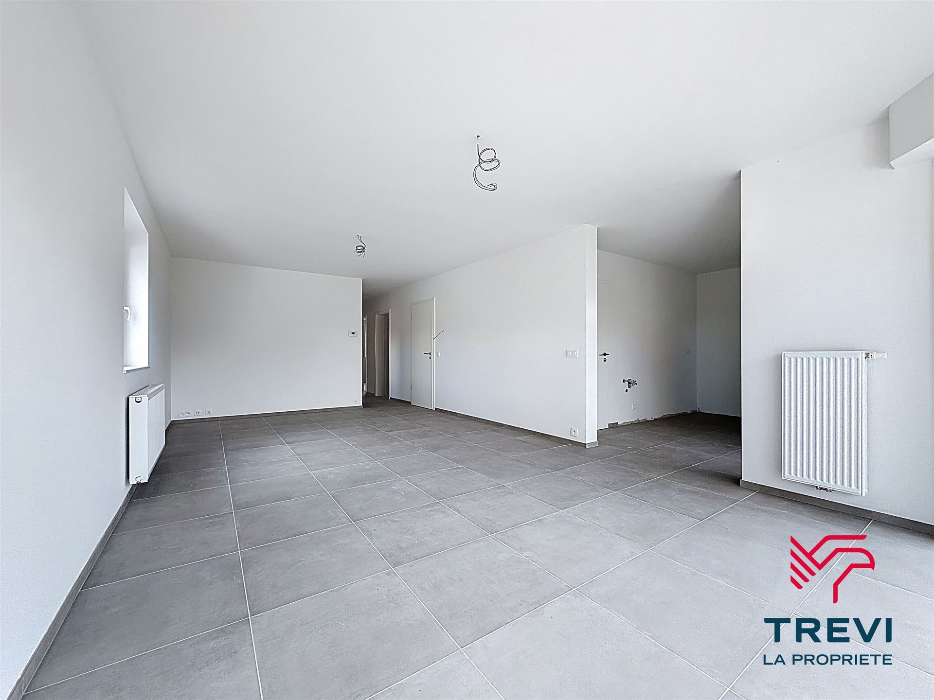 Appartement te koop in Fontaine-L'Evêque met 2 slaapkamers - foto 2