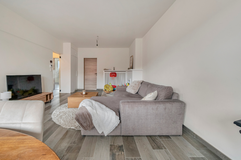 PRACHTIG LICHTRIJK  VOLLEDIG GERENOVEERD APPARTEMENT - photo 5