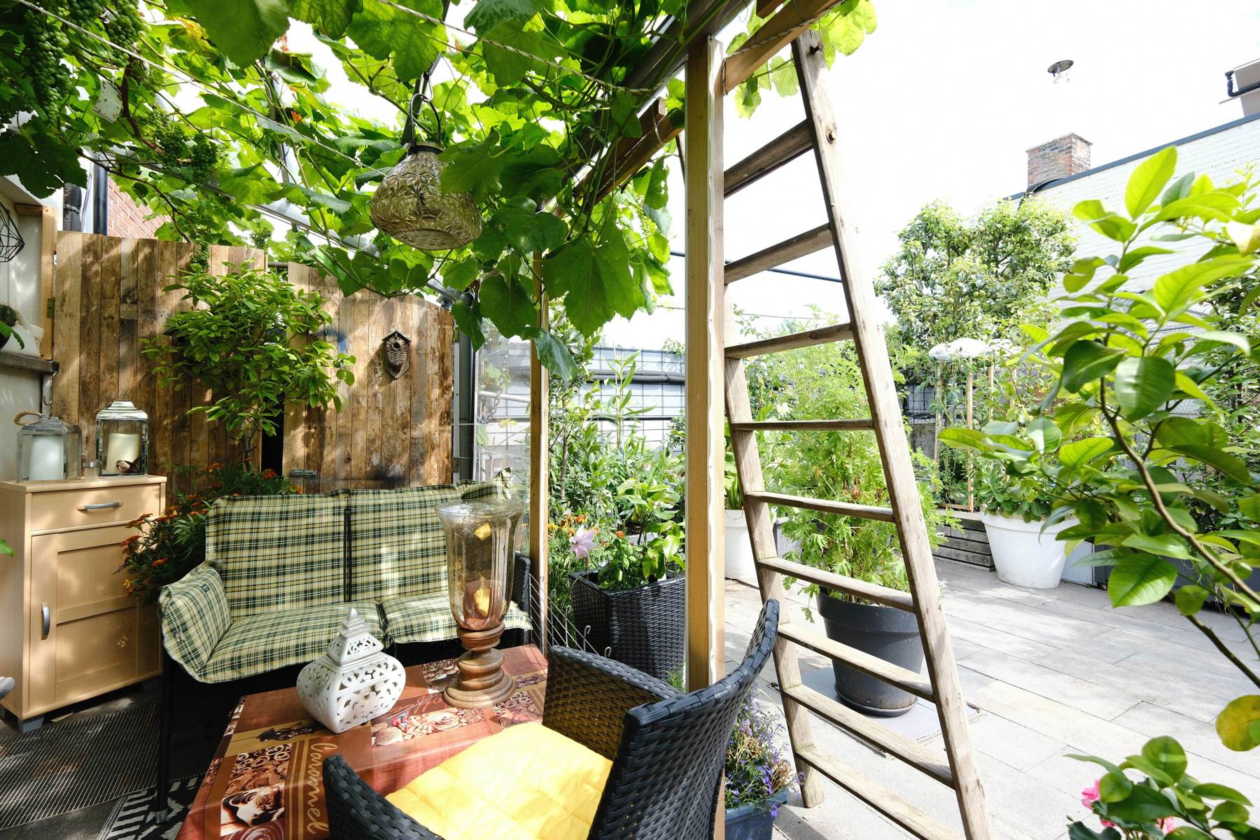 2 appartementen en magazijn - foto 3