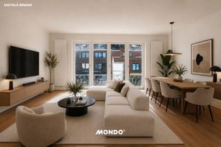 Instapklaar en totaal gerenoveerd appartement van maar liefst 120 m² met 2 slaapkamers in hartje Willebroek!<br />Belangrijk, de EPC score die zichtbaar is in de publicatie is van voor de renovatie, de nieuwe score zal 225kWh/m2jaar (label C) zijn. <br /><br />Op zoek naar een ruim, lichtrijk appartement dat volledig vernieuwd werd én waar u de eerste bewoner van kan zijn? <br />Dan is dit prachtige appartement gelegen in centrum Willebroek absoluut een bezoek waard.<br /><br />Dit uitzonderlijk ruime appartement van ca. 120 m² bevindt zich op de eerste verdieping van een kleinschalig gebouw, wat zorgt voor een aangename woonomgeving én zeer lage gemeenschappelijke kosten. Het appartement werd van A tot Z gerenoveerd met oog voor comfort en hedendaagse afwerking. <br />De eigenaar zal zelfs nog een terras creëren waar je via één van de slaapkamers toegang tot zal hebben. <br />De keuken kan nog volledig naar smaak en wens van de koper ingericht worden — ideaal om uw eigen droomkeuken te creëren.<br /><br />De indeling omvat:<br />een zeer ruime inkomhal;<br />een lichtrijke woonkamer met grote raampartijen en overvloedig natuurlijk licht;<br />twee volwaardige slaapkamers;<br />een apart gastentoilet;<br />een badkamer voorzien van een lavabomeubel, toilet, ruime inloopdouche en aansluitingen voor wasmachine en droogkast.<br /><br />Daarnaast beschikt het gebouw over een praktische gemeenschappelijke fietsenberging waar eveneens vuilbakken geplaatst kunnen worden.<br /><br />De ligging is een absolute troef. Het appartement bevindt zich op een centrale locatie in Willebroek, vlakbij winkels, supermarkten, scholen, openbaar vervoer en horecazaken. Dankzij de vlotte verbindingen naar de A12 en E19 bereikt u snel steden zoals Antwerpen, Mechelen en Brussel. Ook het station van Willebroek bevindt zich op korte afstand, wat het appartement ideaal maakt voor pendelaars.<br /><br />Interesse? Neem vandaag nog contact op voor meer informatie of een bezoek ter plaatse!