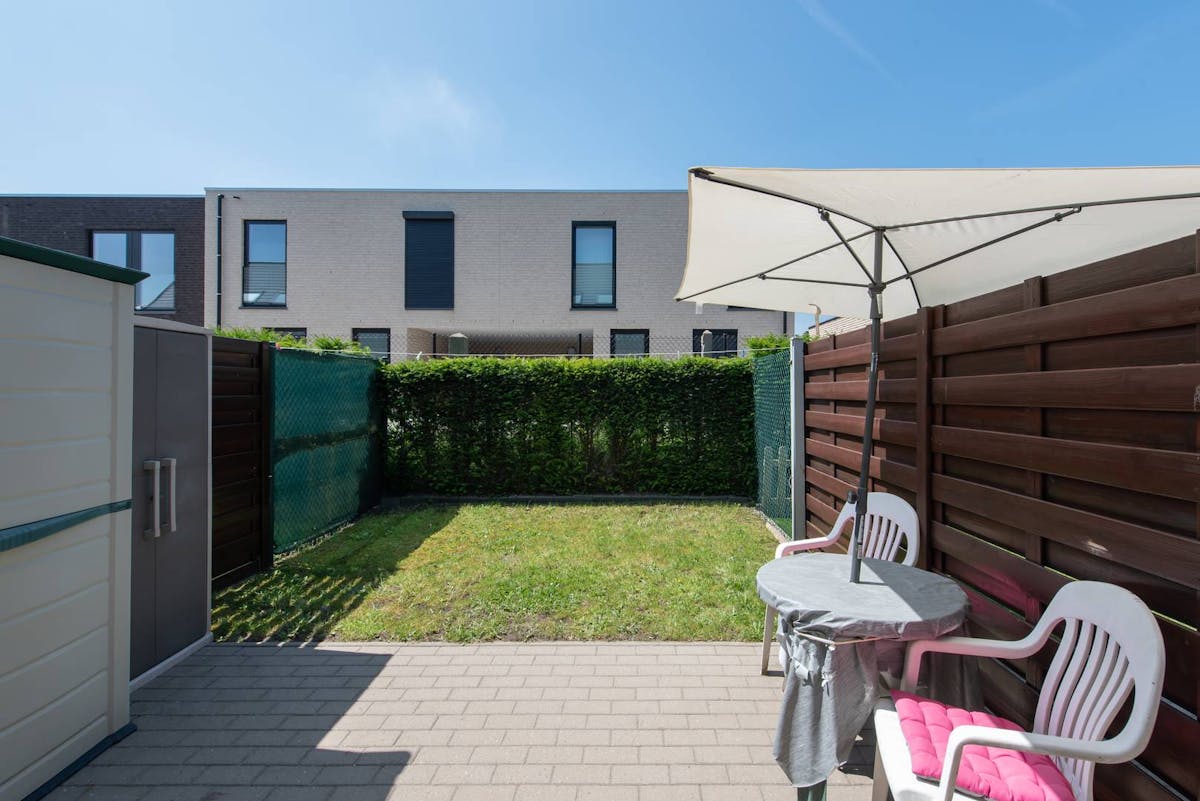 Gelijkvloers appartement met tuin te koop op rustige locatie - foto 2
