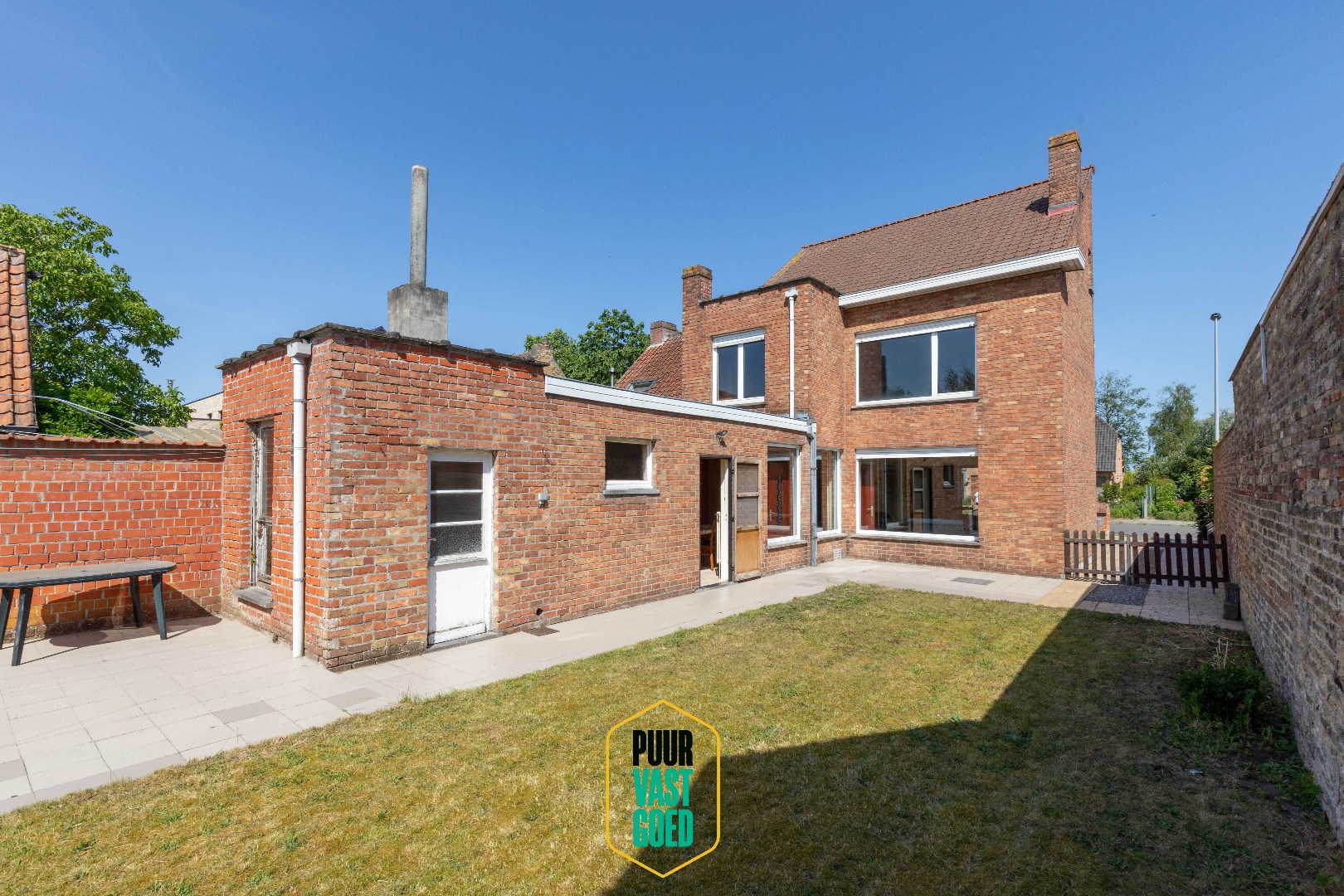 Degelijk halfopen woonhuis met aparte boei en zuidgerichte tuin, op 534 m² grond - foto 5