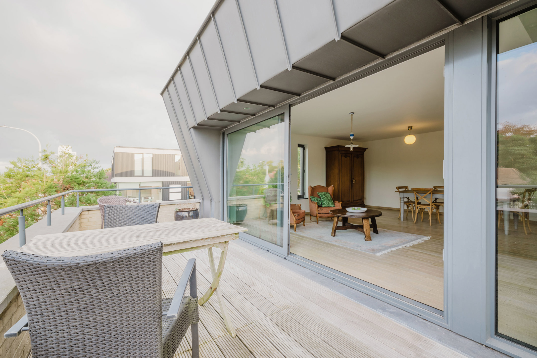 Ruim appartement met twee slaapkamers in Sint-Denijs-Westrem - foto 5