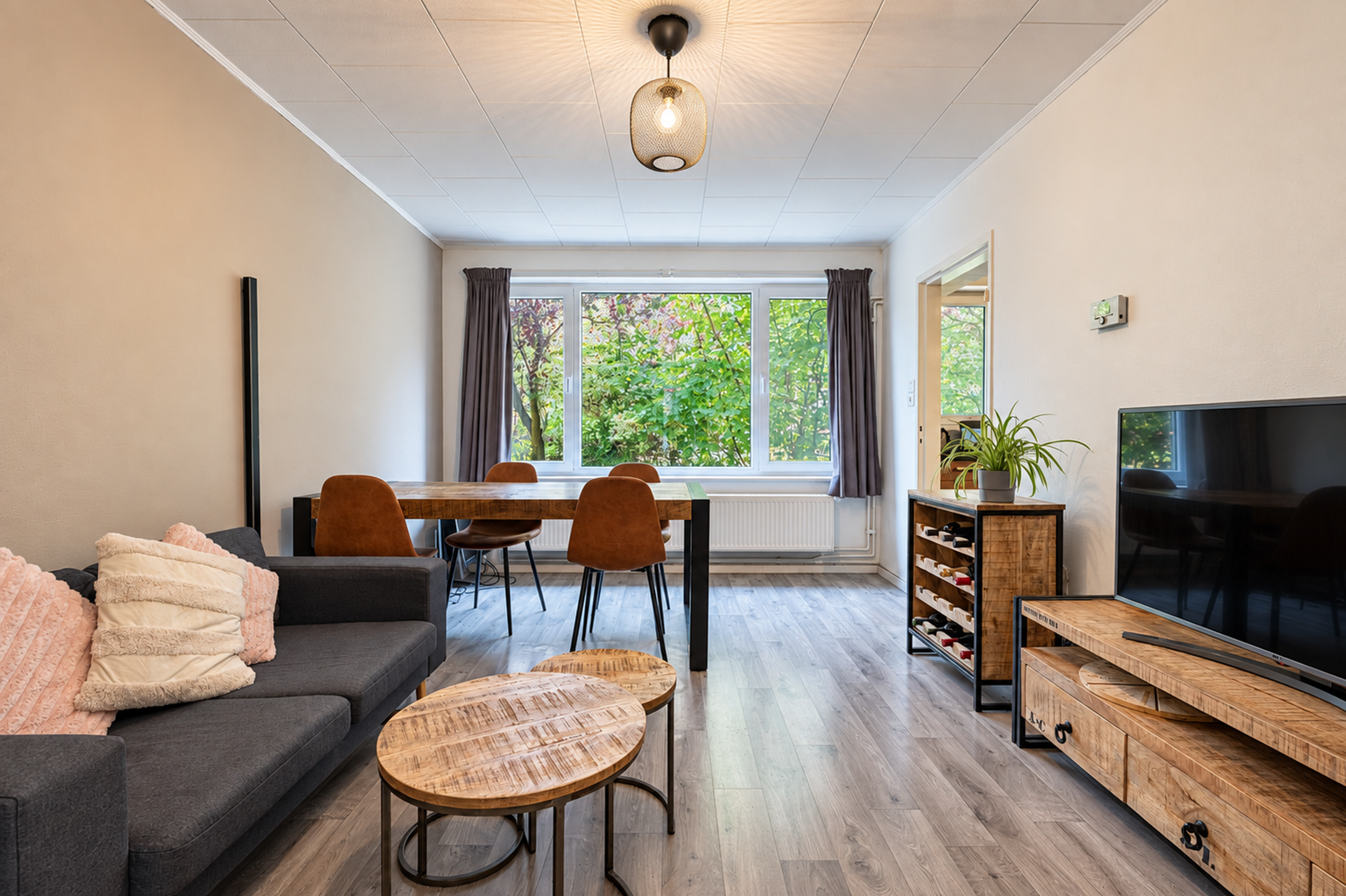 Gerenoveerd appartement met terras tussen het groen - foto 4