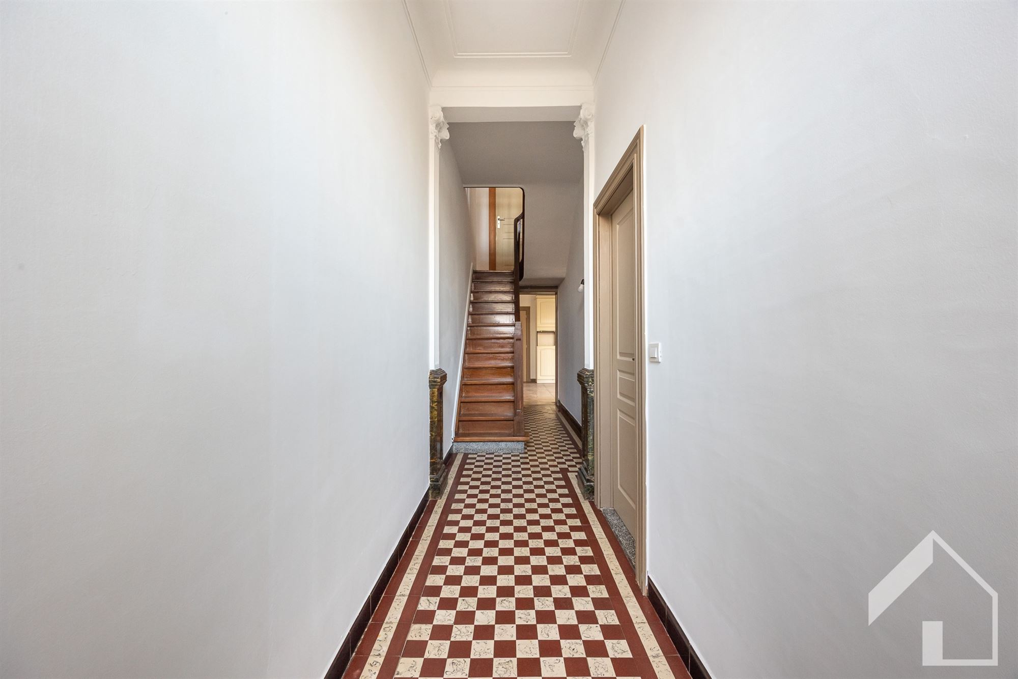 charmante woning met authentieke elementen - foto 2