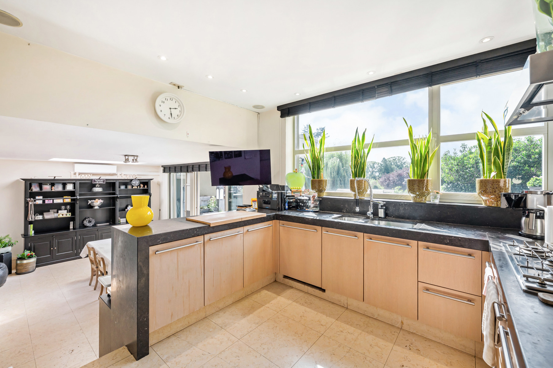 Grote woning met tal van mogelijkheden - foto 4