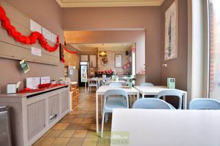 Au cœur de Brakel, nous proposons cette propriété de rendement intéressante, composée de plusieurs entités louées et d'un parking. Grâce à...