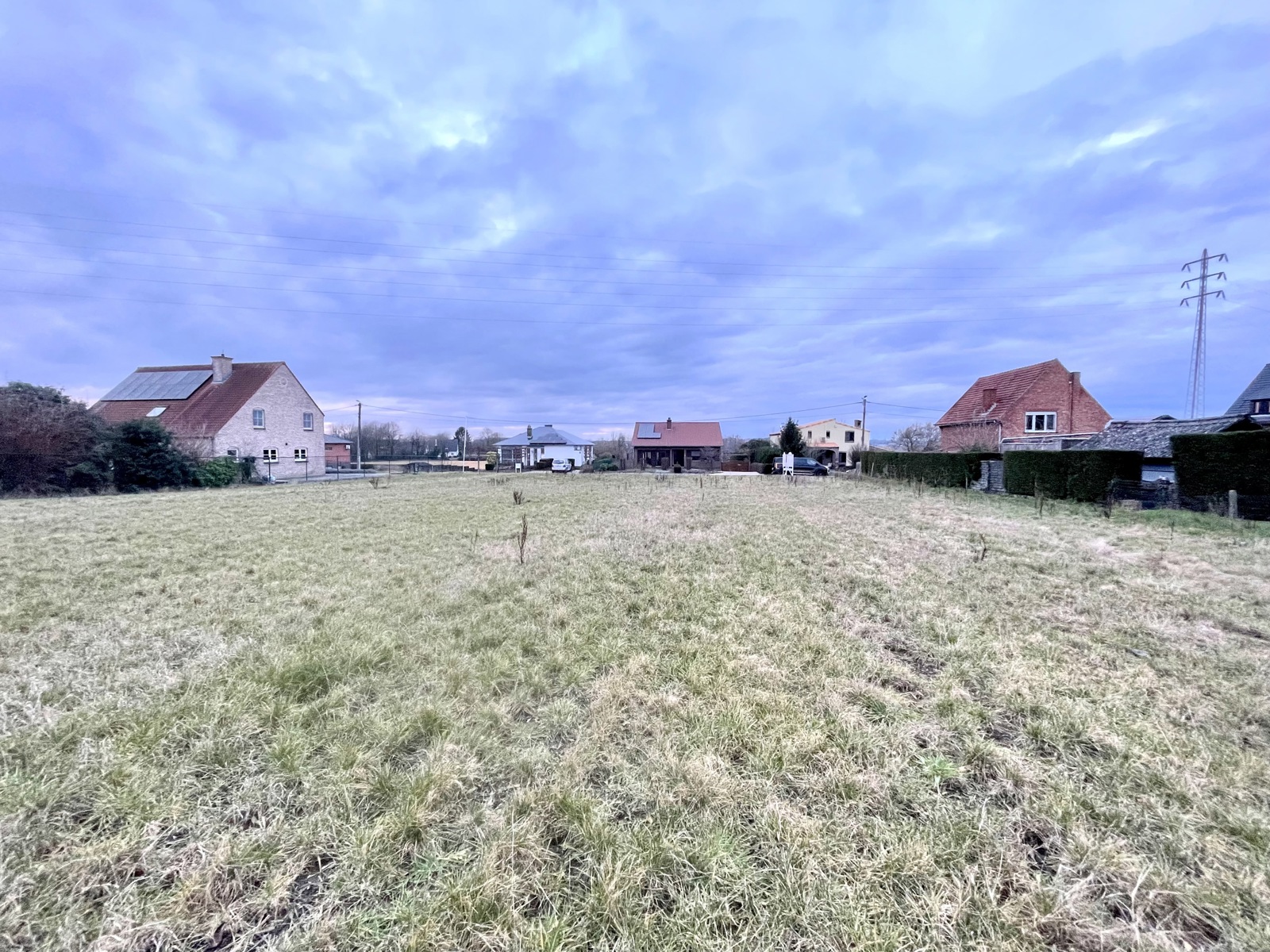 Achterin gelegen bouwgrond voor open bebouwing. - foto 5