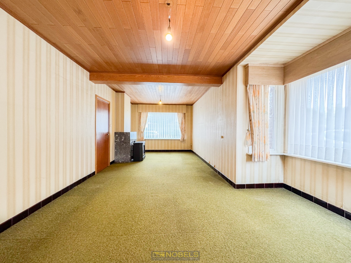 Te koop, te renoveren halfopen bebouwing met garage en tuin te Merelbeke! - foto 5