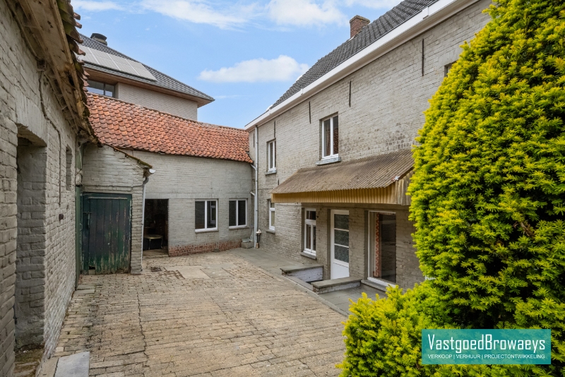 Authentieke hoeve met bijgebouwen en aangename tuin midden in een oase van groen - photo 5