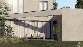 <strong><strong></strong></strong>
<p><strong>Ontdek Project Limberg te Herselt. 4 moderne BEN-woningen.<br /><br /></strong>Gelegen in een landelijke en rustige straat vlakbij de dorpskern van Herselt vindt u deze relatief kleinschalige nieuwbouwverkaveling terug. <br />Project Limberg omvat de realisatie van 4 ultra-moderne, BEN- gezinswoningen, waarbij er word gefocust op een combinatie van hedendaags wooncomfort, energiezuinigheid en kwaliteit. Dit alles in een modern jasje waarbij u nog jaren geniet van een estetisch pareltje in een duurzame en futureproof omgeving.<br /><br />De geadverteerde vraagprijs is voor de woning in water- en winddichte staat.<br />Liever een woning die tot in de puntjes is afgewerkt? De verkoper ontzorgt u graag bij de technieken- en eindafwerking. Hiervoor kan u steeds het lastenboek en bijhorende plannen opvragen.<br /><br /><strong>Hedendaags wooncomfort<br /></strong>De 1ste verdieping bestaat uit één groot geheel met een oppervlakte van +- 70m². De indeling kan hier nog volledig vrij en naar eigen wens worden ingedeeld.<br /><br />Op de betonnen trap en twee binnenmuren na, kan ook de gelijkvloers nog naar wens worden ingericht.<br />De huidige plannen zijn als volgt:<br />De leefruimte met open keuken wordt optisch verdeeld door de trap in zichtbeton. Dit creert een open en toch gezellige leefomgeving.<br />Dankzij de aluminium ramen die lopen van het plafond tot op de vloer baadt de hele woning in het licht.<br />Grenzend aan de keuken is er een ruime berging/wasplaats voorzien.<br />Een inkomhal met gastentoilet en polyvalente ruimte vervolledigen het gelijkvloers.<br />Buiten is er een aangelegd terras alsook een ruime tuinberging die grenst aan de carport.<br /><br />Wie opzoek is naar een ruime nieuwbouwwoning en een toekomst zonder zorgen zit hier zeker goed.<br /><br />Voor het bekomen van de plannen, lastenboek of meer informatie mag u steeds contact opnemen met <strong>secretariaat@degroot-celen.be</strong> of via <strong>014/95 37 50.</strong></p>