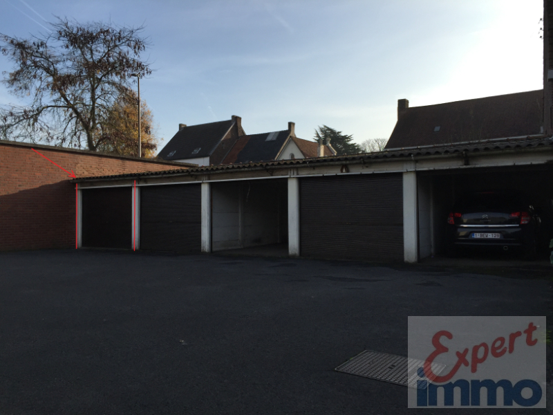 Garage nr 5 TE HUUR ... centraal gelegen - Lagaeplein 22, Heule - photo 2