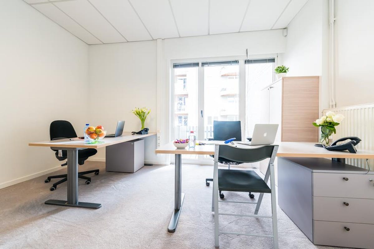 Bureaux modernes à service complet (17 m²-51 m²) à louer à Gand - photo 3