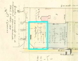 <p><span>Op zoek naar de ideale plek voor jouw nieuwe thuis in een rustige woonwijk nabij een dorpscentrum? <br />Het perceel is gelegen in het RUP wonen buiten de kern, artikel 5 (Wo4). <br />Voor dit perceel is volgende vergunning gekend: verkavelingsvergunning 9FL31.</span></p><p><span>De toegestane functie is wonen, met name ééngezinswoning als hoofdfunctie.<br />Kantoren, dienstverlening, vrije beroepen en kleinschalige logies kunnen als nevenfunctie. <br />De nevenfunctie mag niet meer dan een totale maximale vloeroppervlakte van 100m² in beslag nemen.</span></p><p><span>De voorgevel moet zich op een afstand van maximaal 10m van de rooilijn bevinden: 10m vanaf de as van de weg.<br />De maximale bouwdiepte voor een gebouw bedraagt 17m voor het gelijkvloers en 12m voor de overige bouwlagen.<br />In deze zone zijn maximaal 2 bouwlagen met een dakverdieping toegestaan, onder een hellend dak van max 45°.<br />De maximale kroonlijsthoogte, gemeten vanaf het maaiveld, bedraagt 6m.<br />Langs beide perceelsgrenzen dient er 3m afgehouden te worden.</span></p><p><span>Kortom: een uitstekende ligging, een gezellige woonomgeving en alle faciliteiten binnen handbereik. <br />Deze bouwgrond biedt jou de kans om jouw woondroom waar te maken.</span></p><p><span>Laat gerust weten als u deze voorschriften wil ontvangen.<br />Contacteer ons voor meer info op 013 31 25 22 of mail <span>nathalie@immodiest.be</span></span><span><br />We helpen je met een glimlach verder op zoek naar jouw nieuwe thuis.</span></p>