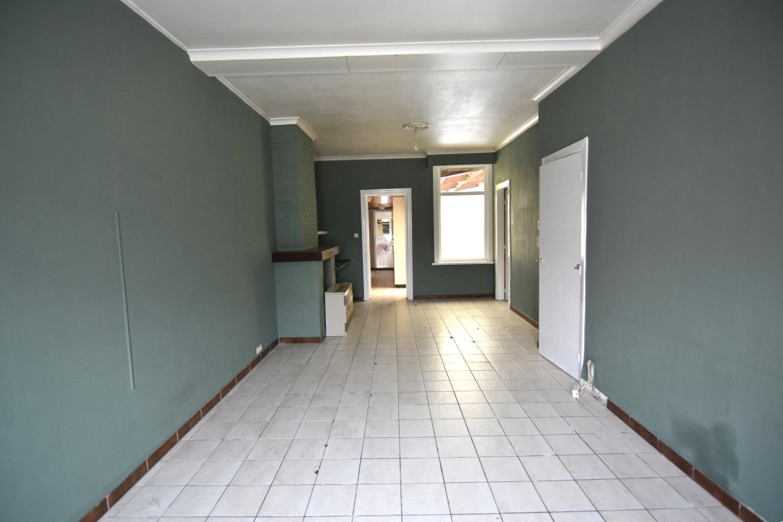 Te renoveren rijwoning met goeie ligging - foto 4
