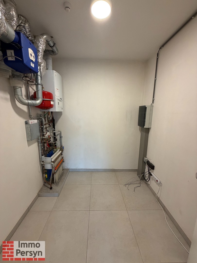 Gelijkvloers  3-slaapkamerappartement met terras - foto 5