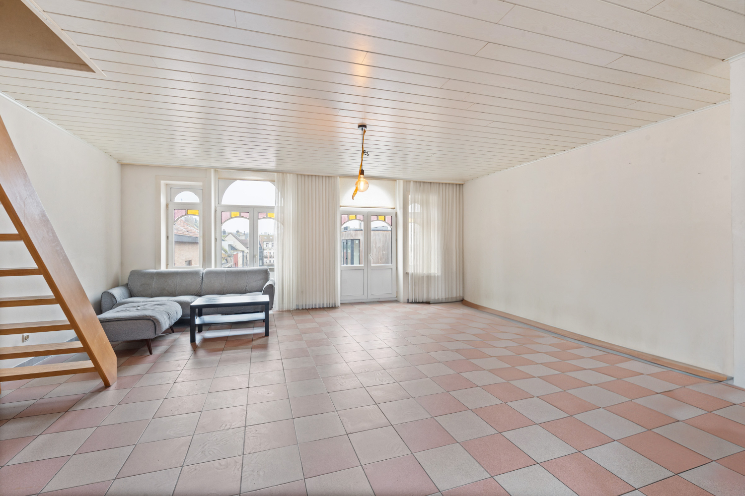 Opbrengsteigendom met drie appartementen en handelspand in het hart van Blankenberge - foto 2