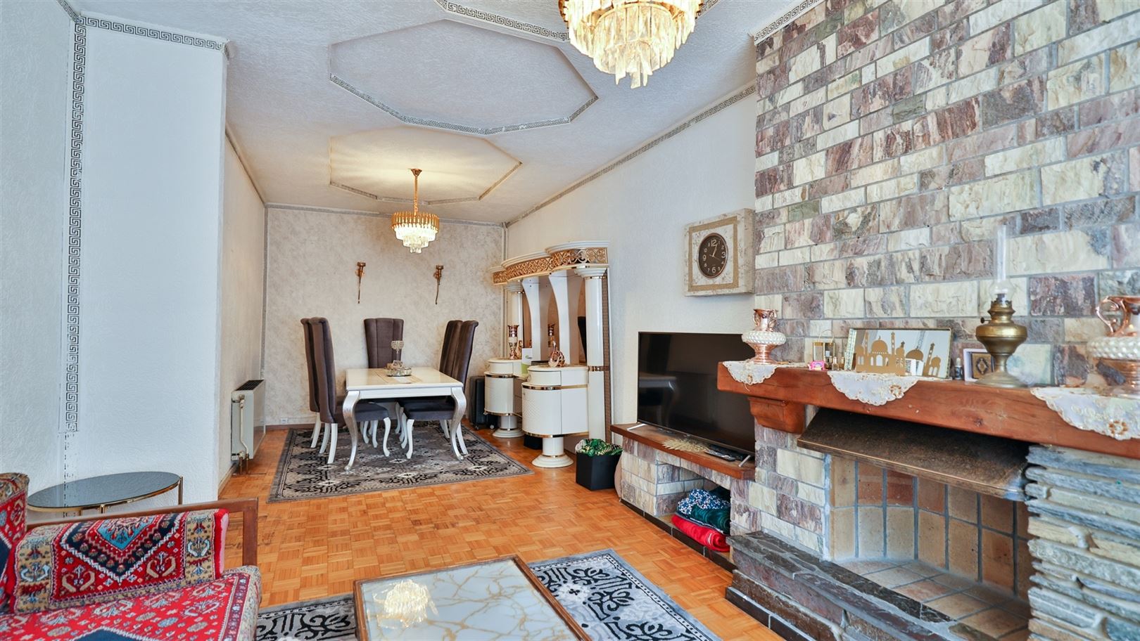 Centraal gelegen en zeer ruime woning te koop - foto 4