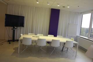 Offices easily accessible, ideally located at the foot of the Atomium and in green surroundings. Several facilities available on site, such as...