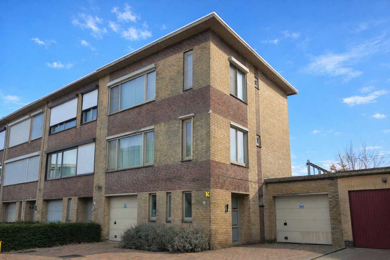 Huis te koop in Mortsel met 4 slaapkamers - foto 2