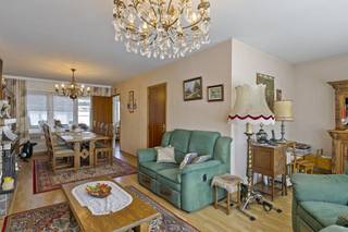 Op zoek naar een ruime woning met karakter, gelegen in een rustige straat en toch vlakbij alle voorzieningen? Deze op te frissen woning in het...