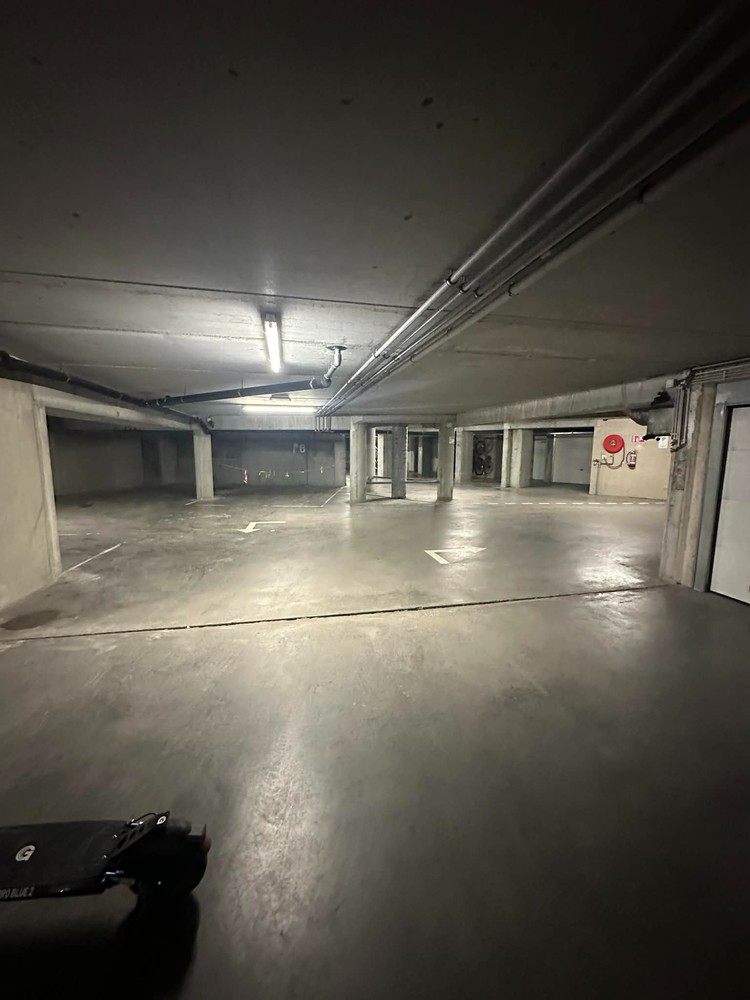 Afgesloten garagebox nabij de Zeedijk - foto 4