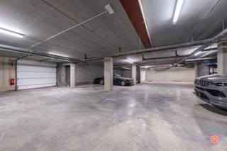 In de moderne nieuwbouwresidentie Ter Heide te Sint-Amands bieden wij drie ondergrondse autostaanplaatsen te koop aan.Ideaal voor bewoners of...