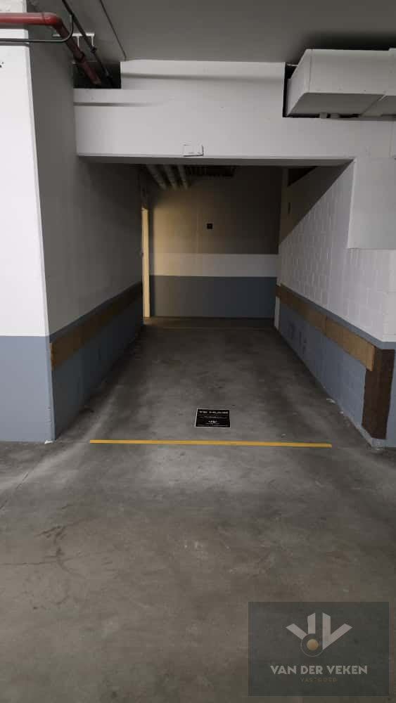 Garage for rent in Hasselt - photo 1