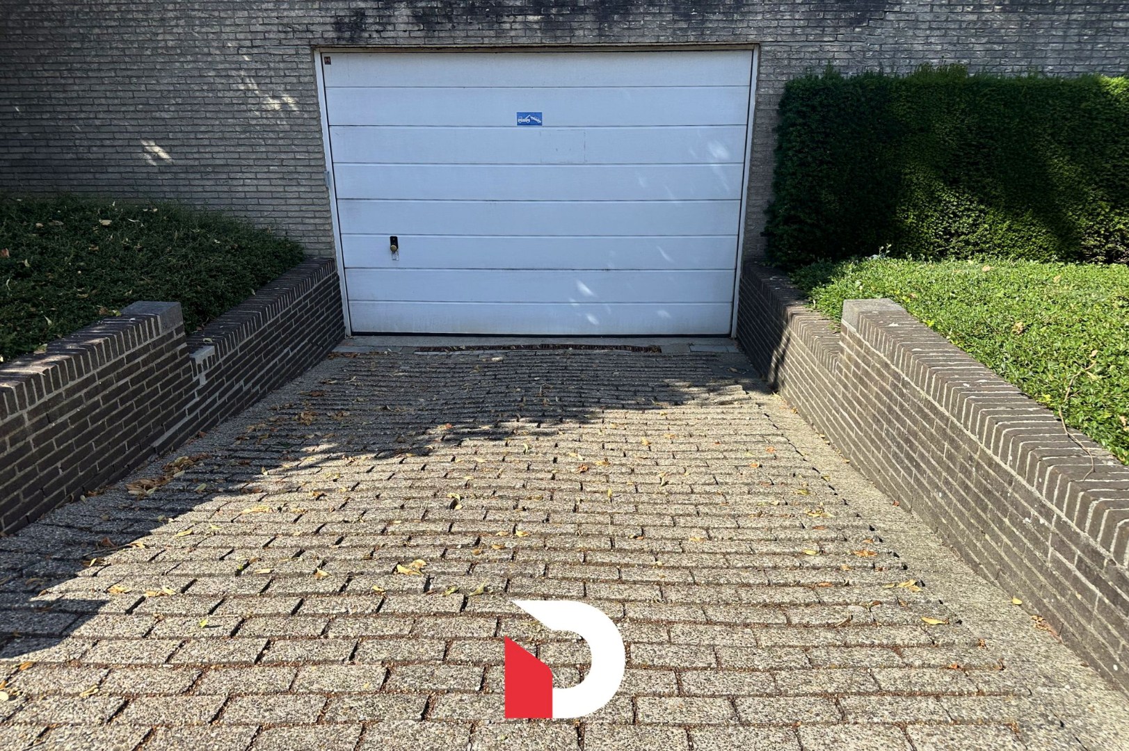 Garage for rent in Bruges