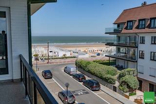 Prachtig, ongemeubeld 3-gevelappartement met 3 slaapkamers, grote zonnige terrassen, GARAGE mogelijkheid en zeezicht te huur in het...