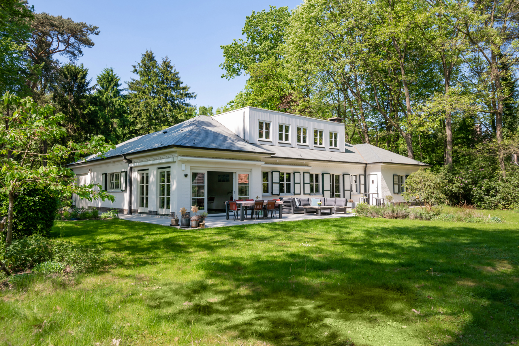 Charmante gelijkvloerse villa met afzonderlijk guesthouse! - foto 3