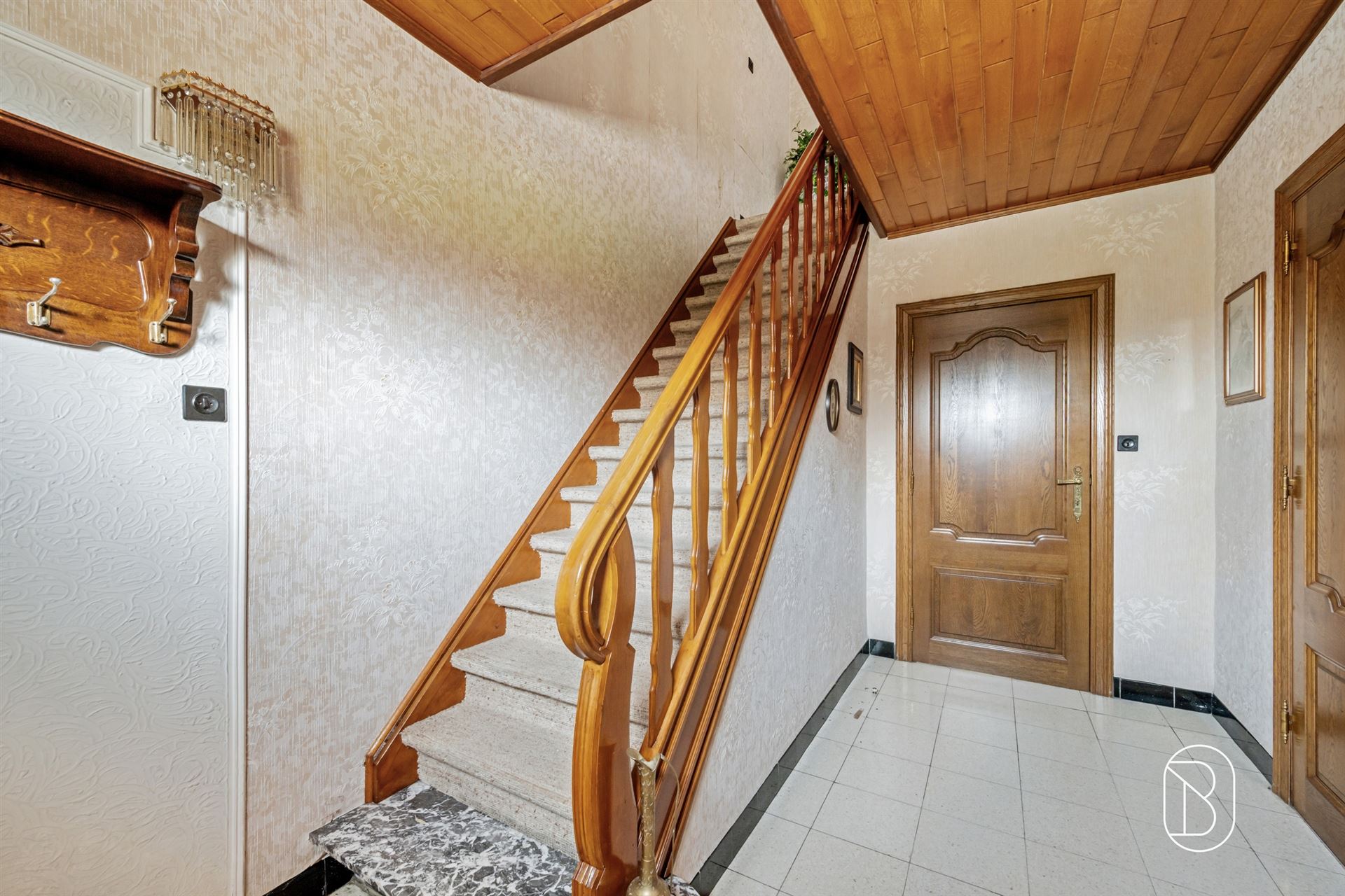 Zeer ruime woning met tal van mogelijkheden! - foto 4