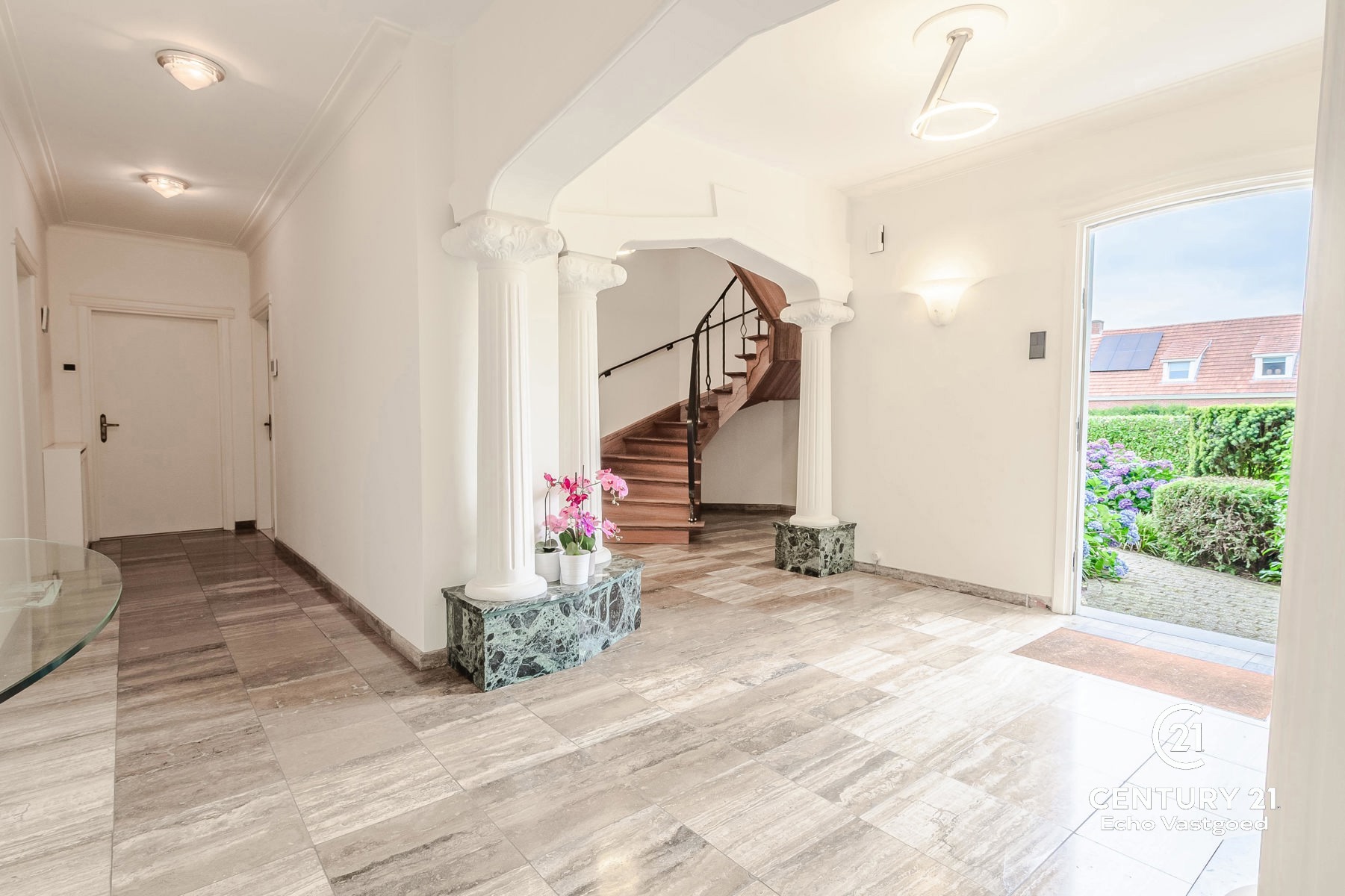 Ruime villa met kantoor, binnenzwembad, mooie tuin op 3172m² - foto 4