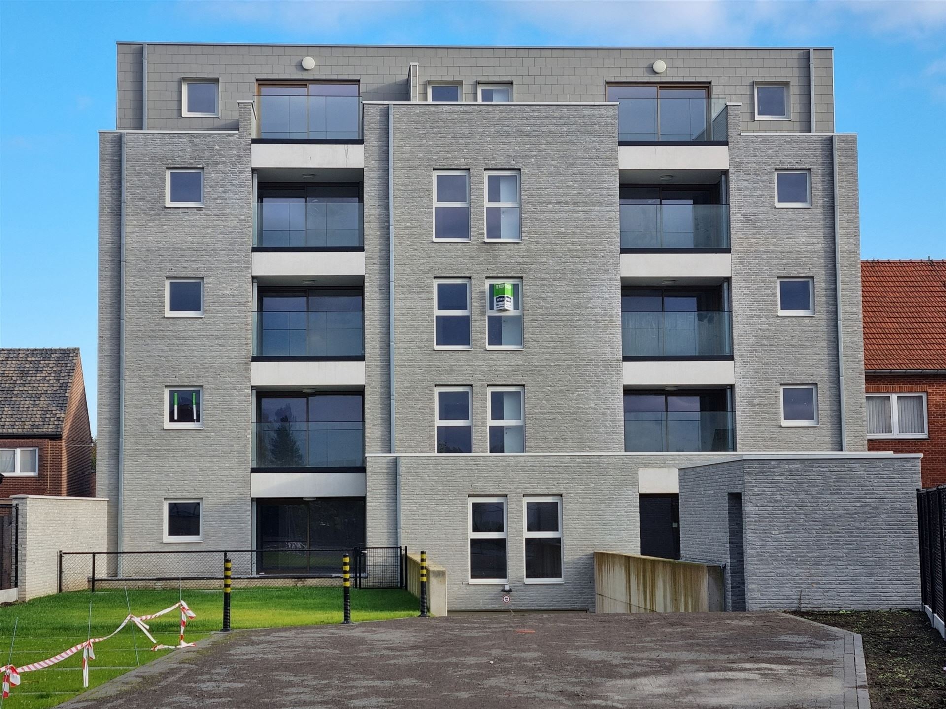 Appartement à vendre à Maasmechelen avec 2 chambres - photo 2