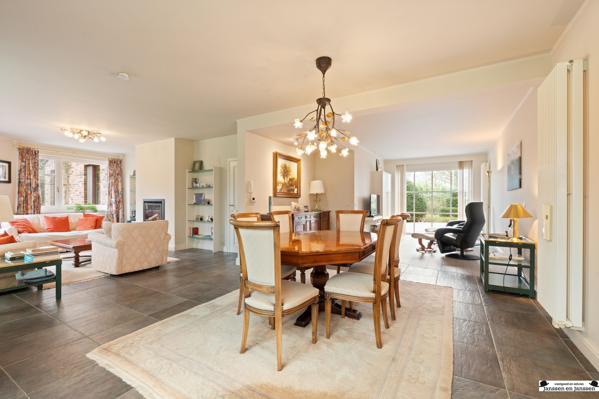 Karaktervolle villa op aan de Bredabaan te Gooreind - foto 5