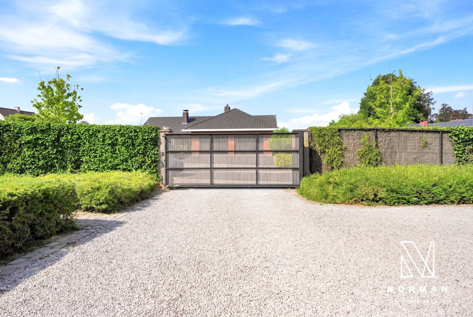 Villa met zwembad op een perceel van 1.598 m² - foto 4