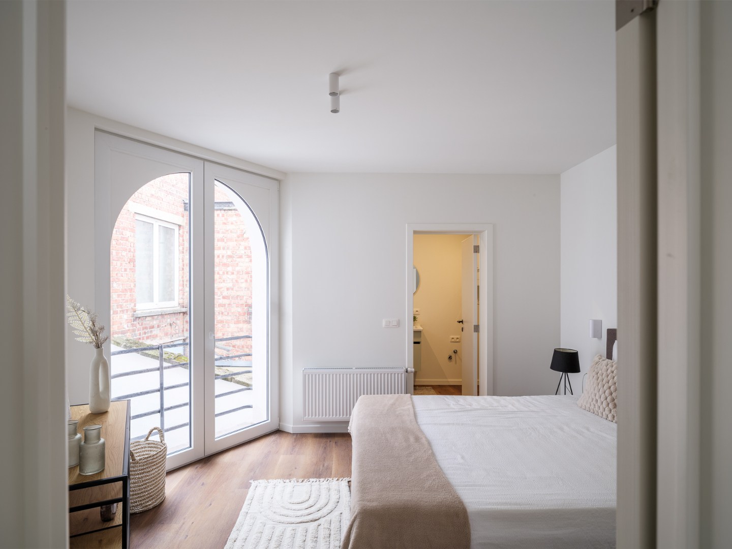 Appartement entièrement rénové et lumineux près de Gent-Sint-Pieters. - photo 5