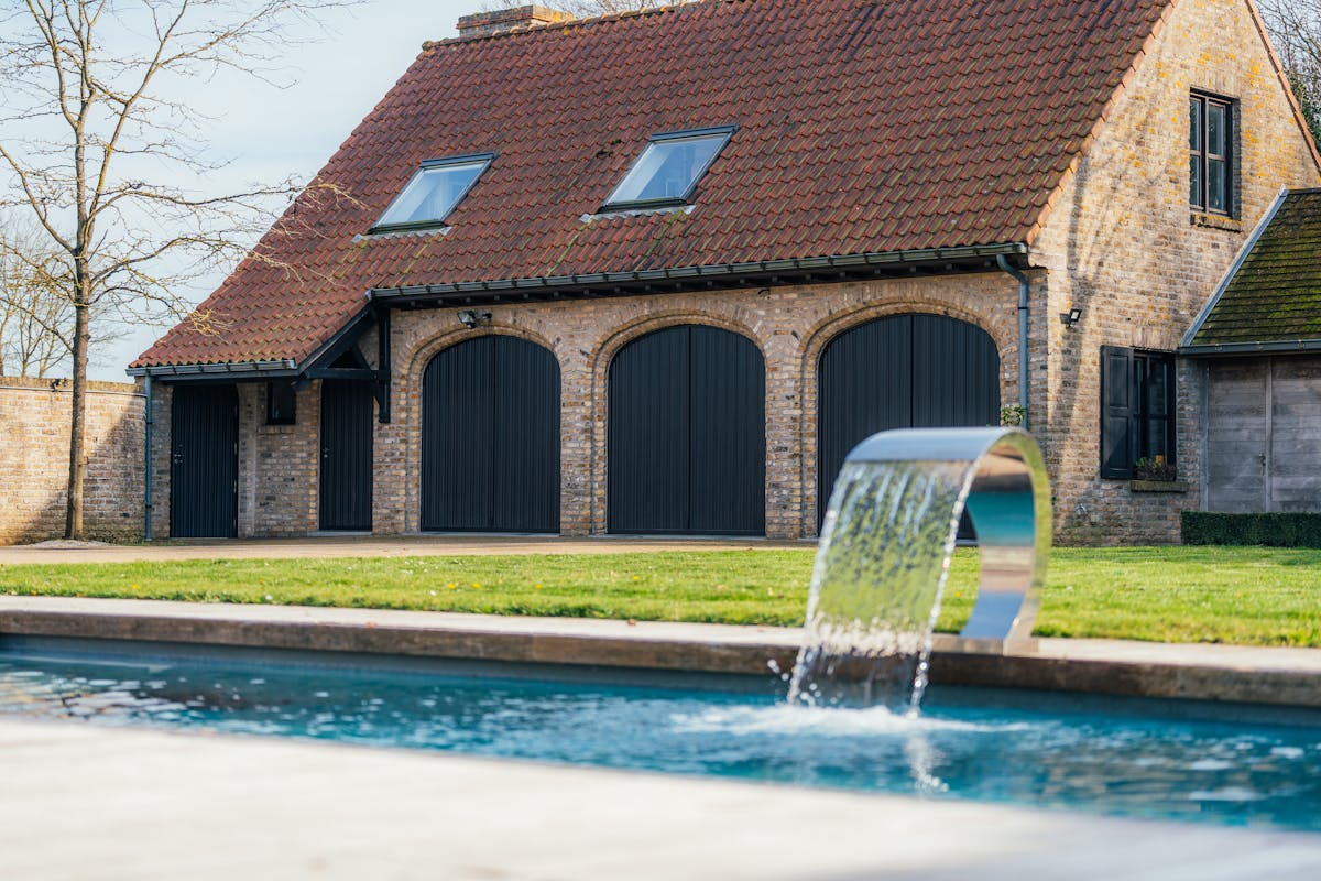 Exclusieve villa met tuin en zwembad op 1,6 ha in Krombeke - foto 5