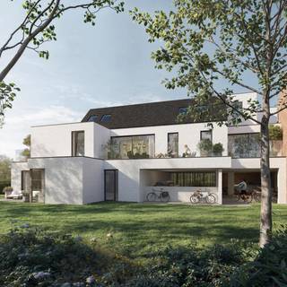 <span><strong>Echternach – Luxueuze nieuwbouwappartementen in Erps-Kwerps (Kortenberg)</strong></span><br /><br />Ontdek Echternach, een exclusief en kleinschalig nieuwbouwproject bestaande uit <span>vier stijlvolle appartementen met twee slaapkamers</span>, gelegen aan de Oudebaan 26 in Erps-Kwerps. Deze residentie combineert modern wooncomfort, energiezuinigheid en tijdloze architectuur op een rustige, centrale locatie.<br /><br /><span><strong>Optimaal wooncomfort:<br /></strong></span><br />Elk appartement werd ontworpen met oog voor licht, ruimte en afwerking. De grote, zongerichte terrassen bieden een aangename buitenbeleving met zicht op de gemeenschappelijke tuin. Verder kunt u genieten van alle voordelen van een energiezuinige nieuwbouwwoning: <br />
<ul>
<li>Warmtepomp en vloerverwarming voor optimaal binnenklimaat;</li>
<li>Actieve vloerkoeling voor zomers comfort;</li>
<li>Ventilatiesysteem D met warmterecuperatie;</li>
<li>Privé zonnepanelen.</li>
</ul>
<br /><span><strong>Op een ideale locatie:<br /><br /></strong></span>Residentie Echternach ligt in een rustige straat nabij Kortenberg, met vlotte verbindingen naar Brussel, Leuven en de luchthaven. Winkels, scholen en openbaar vervoer bevinden zich op wandel- of fietsafstand.<br /><br />De appartementen worden opgeleverd begin 2027, met nog volledige keuze in afwerking. Zo creëert u zelf de woning die perfect bij uw stijl en wensen past.<br /><br />Contacteer ons vandaag voor meer informatie, plannen of een vrijblijvend gesprek via 0485 62 36 78 of nieuwbouw@living-stone.be