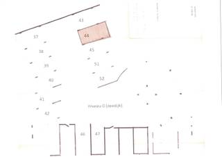 Garagebox 44 gelegen in de residentie Nordvrie op de zeedijk , Inrit via de Kleine Weststraat op verdieping +2.Afmeting breedte is ongeveer 2m90,...