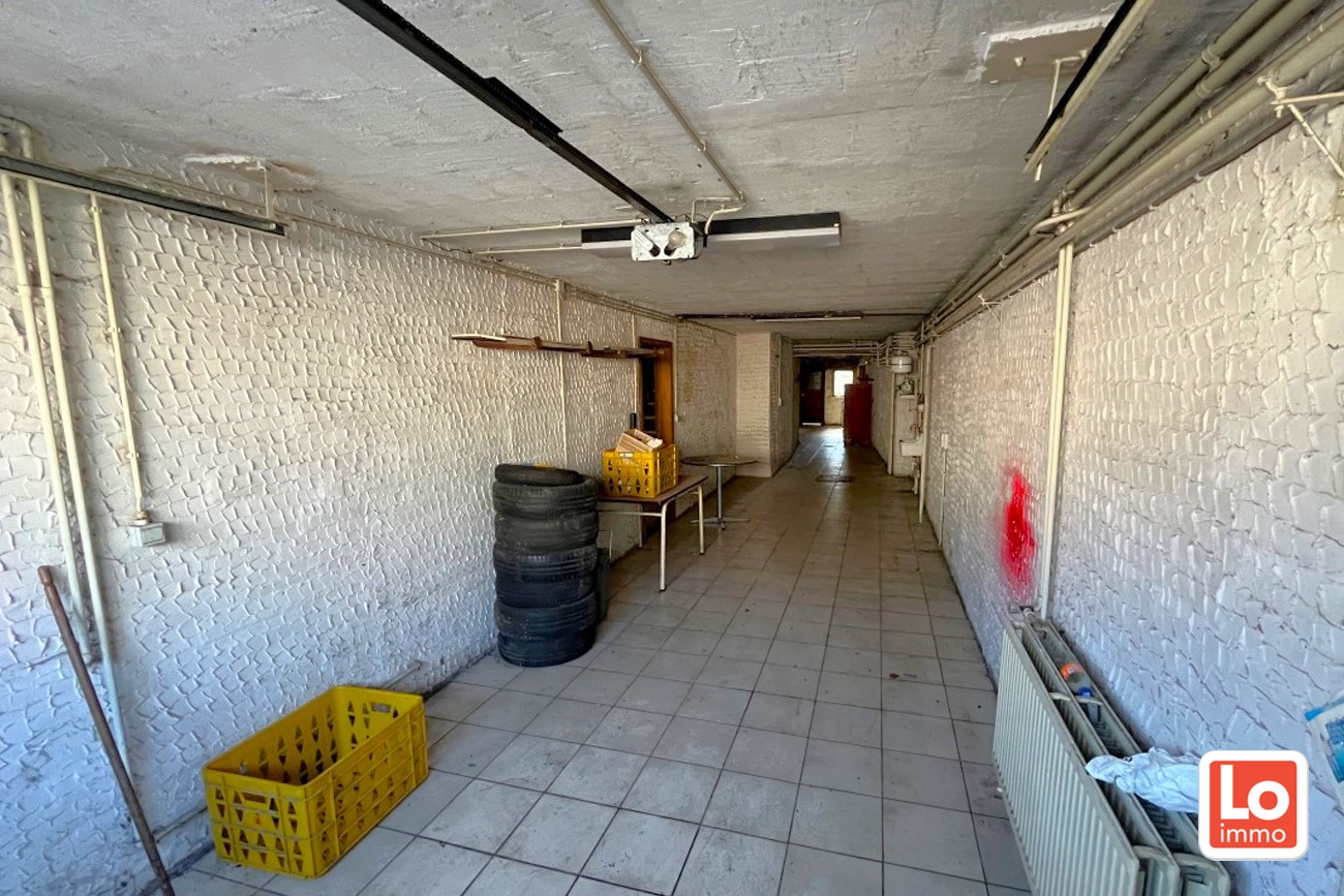 Te renoveren woning met 3 slaapkamer en tuin op een topligging in Centrum Lochristi - foto 4